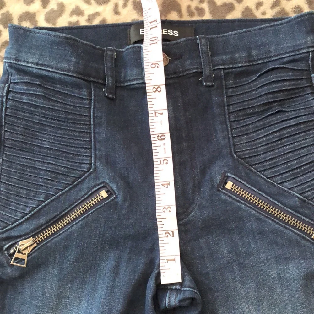 2019 Express High Rise Legging Moto Jeans in Blue Wash Size 4 Women’s